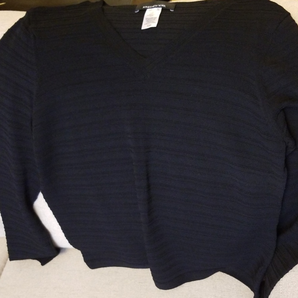 Black light weight Jones sweater